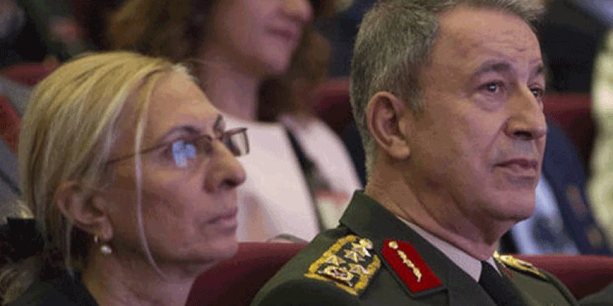 Hulusi Akar'ın eşi 15 temmuz gecesini anlattı