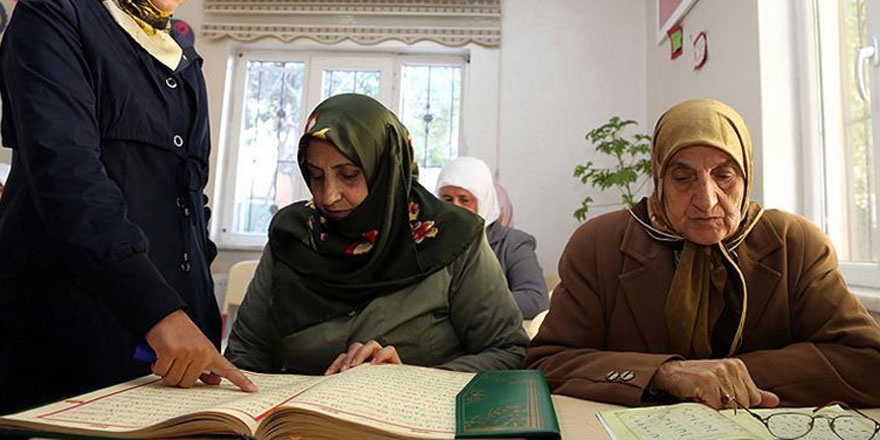 '14 bin Kur'an öğreticisinin işine son verilecek'