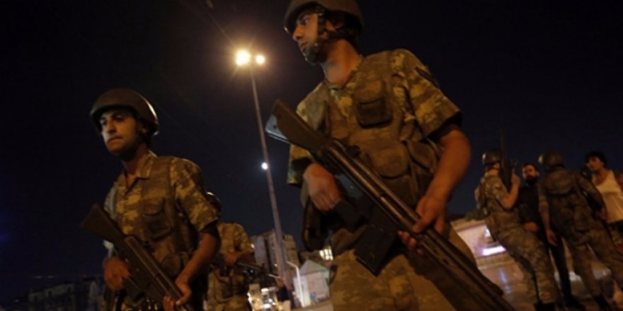 15 Temmuz sonrası tutuklanan 15 asker serbest