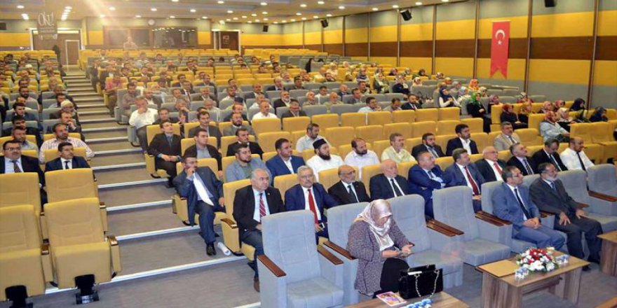 Kırıkkale'de din görevlilerine konferans
