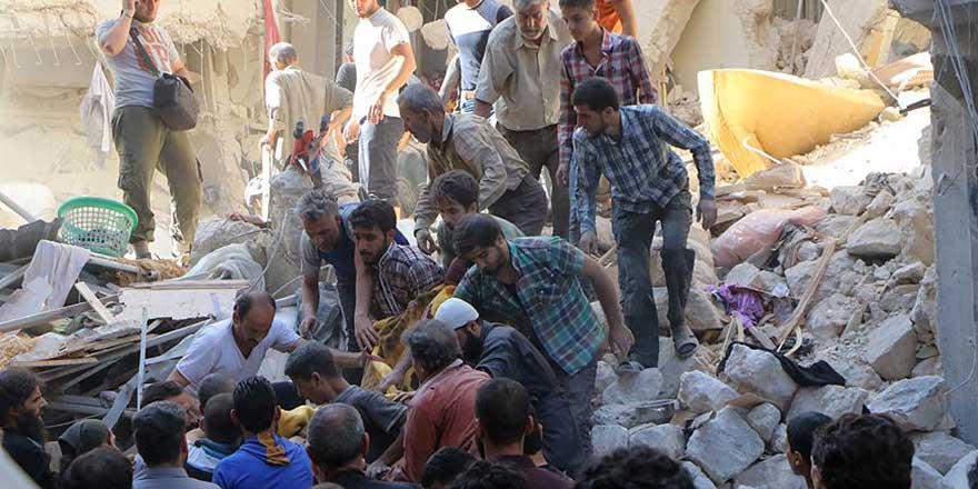 Esed rejimi yerleşim yerlerini vurdu: 13 ölü