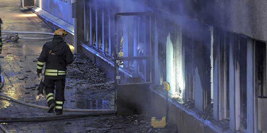 İsveç'te mescit yakıldı