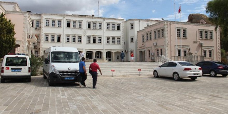 Trafikte terör estiren şüpheliler tutuklandı