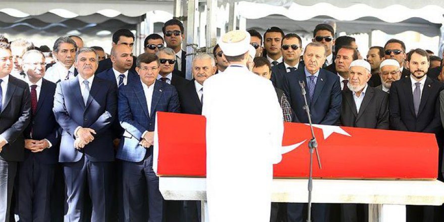 Kemal Unakıtan son yolculuğuna uğurlandı