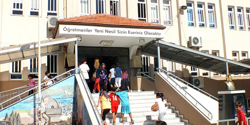 15 Temmuz Marşı okul zili oldu