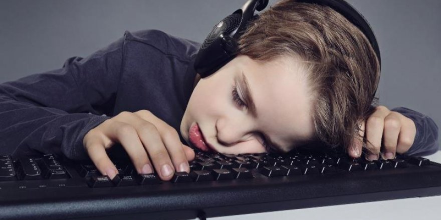 İnternet bağımlılığı sizi hayattan soyutlamasın