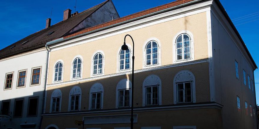 Adolf Hitler'in doğduğu ev yıkılacak