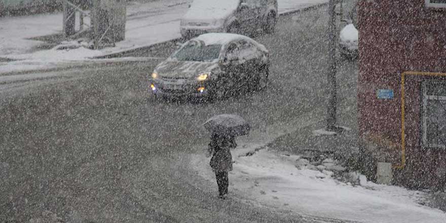 İstanbul'da okullar yarın tatil oldu mu? (14 Şubat)