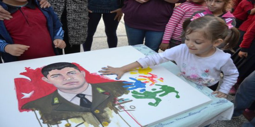 Halisdemir'in ailesine anlamlı hediye