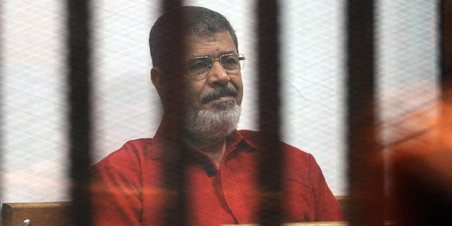 Mursi'ye 'Sayın Cumhurbaşkanı' diyen spiker açığa alındı