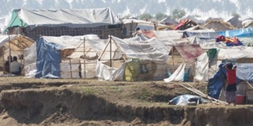 Myanmar Askerleri Müslümanlara saldırdı!