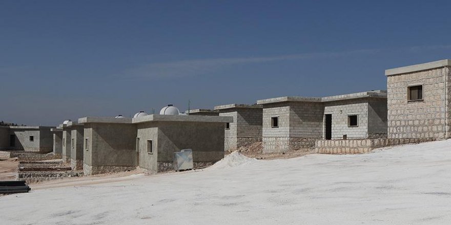 Suriye'ye 'yaşam köyü' inşa ediliyor