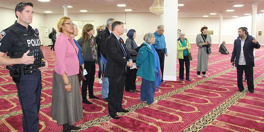 İslam'dan nefret edeceksem, ne dediğini öğrenmem gerek