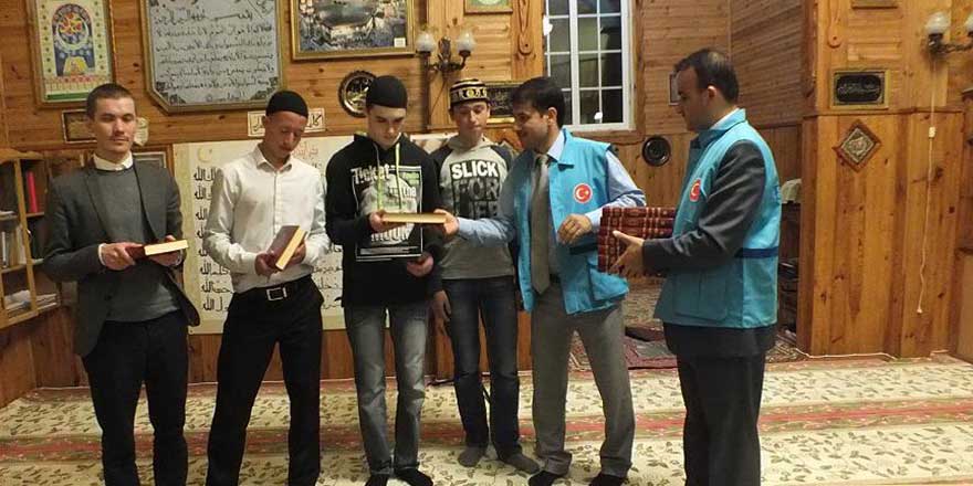 40 ülkeye 10 dilde 108 bin Kur’an-ı Kerim