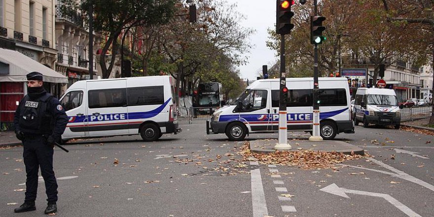 Türkiye'nin Paris Büyükelçiliği binasına molotoflu saldırı
