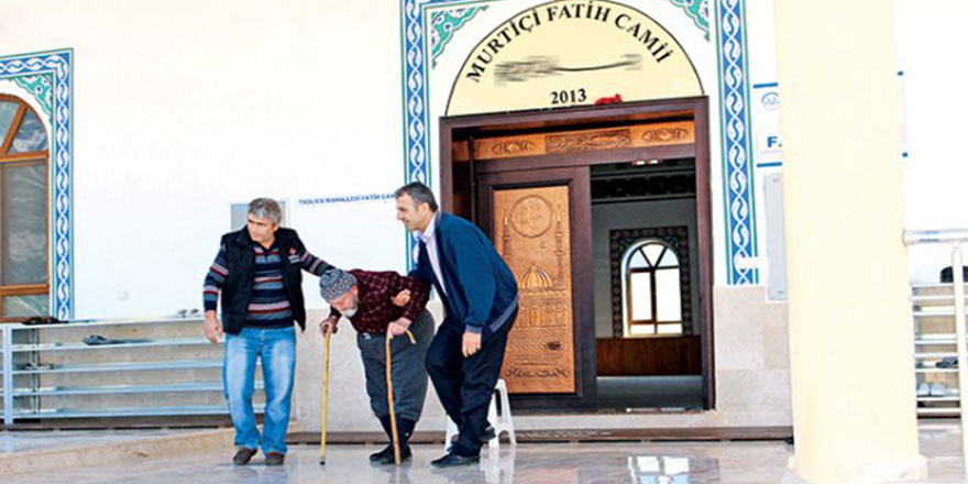 Dedeye özel cami yolu