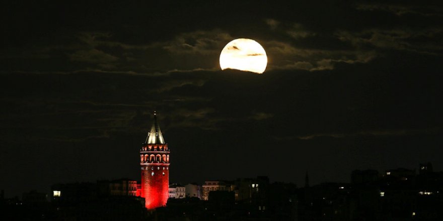 Süper Ay nasıl izlenir? Süper Ay Canlı İzle