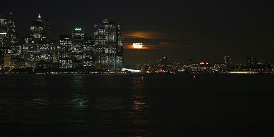 Süper Ay tefekkürü