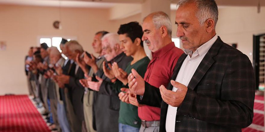 Şırnak'ta terör nedeniyle kapanan camiler ibadete açıldı