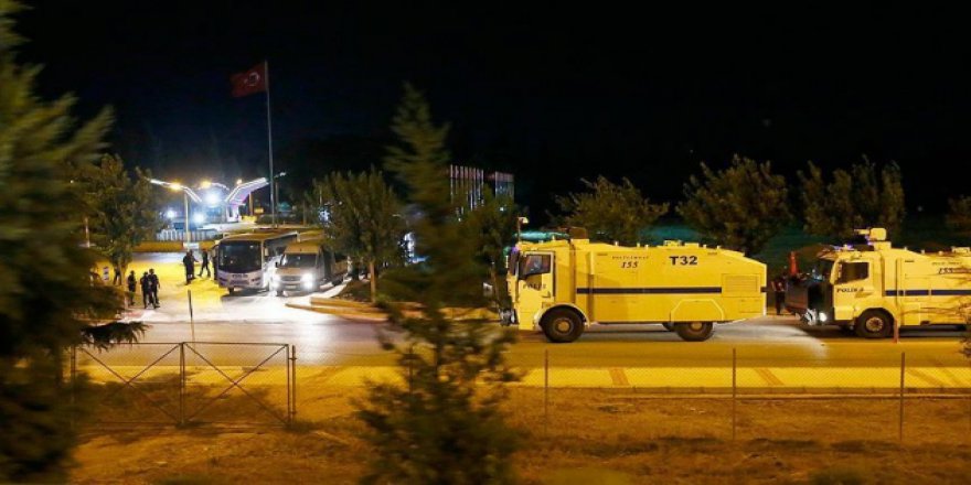 Darbeci astsubay 'polisle çatışın' emri vermiş