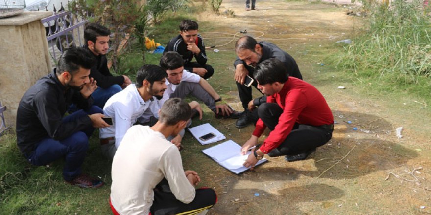 Musullu üniversite öğrencilerinin "eğitim mücadelesi"