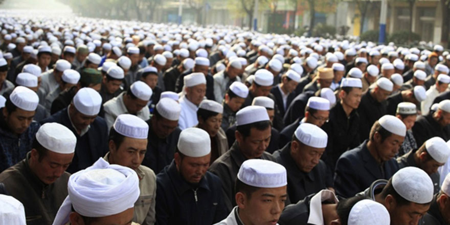 Dağıstan gençleri İslam'a yöneliyor