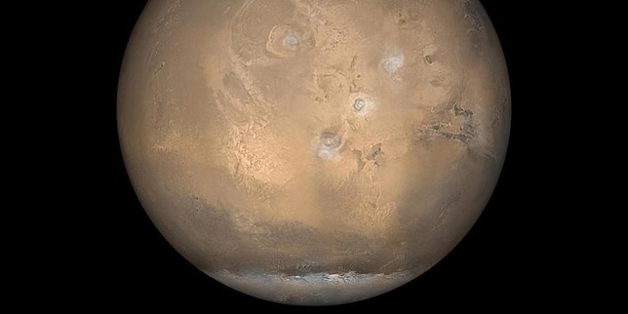 NASA Mars'ta buz gölü buldu!