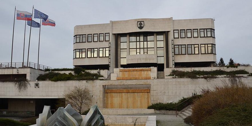 Slovakya’da İslam karşıtı yasa tasarısı kabul edildi