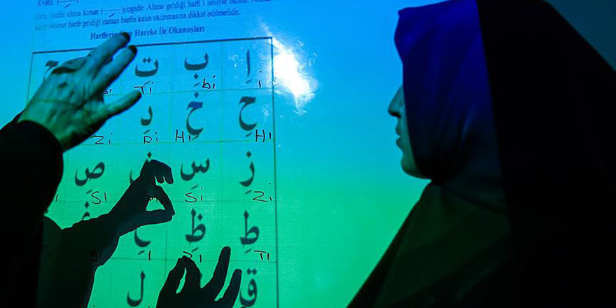 Kur'an aşkı hiç bir 'engel' tanımıyor