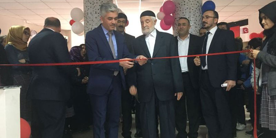 Cahit Zarifoğlu İmam Hatip Ortaokulu’nda Said Nursi programı