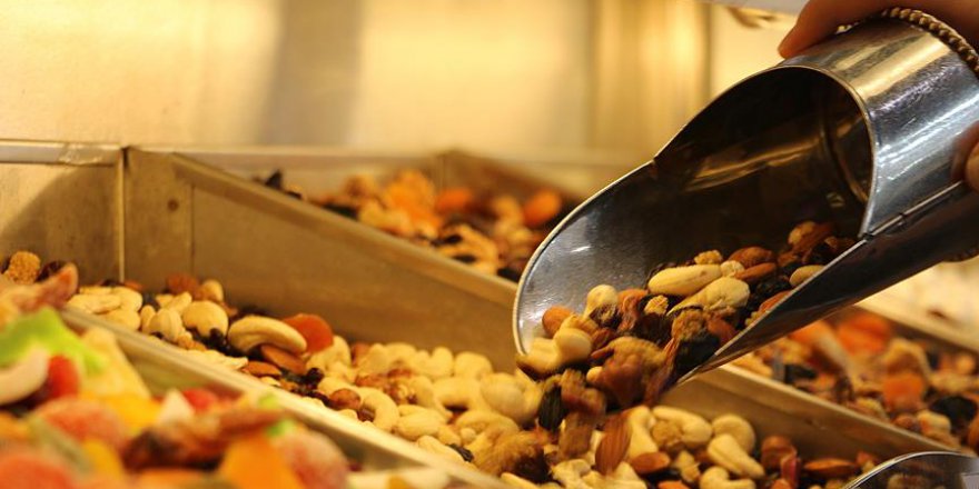 Her gün bir avuç kuru yemiş hayat kurtarıyor