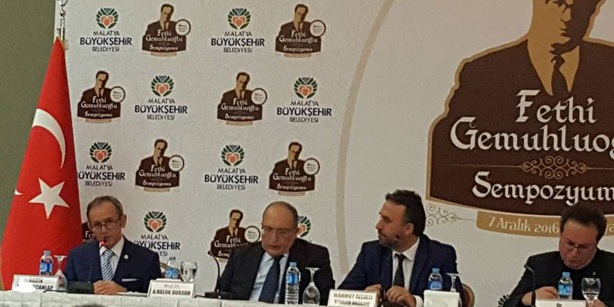 Malatya'da Fethi Gemuhluoğlu Sempozyumu düzenlendi
