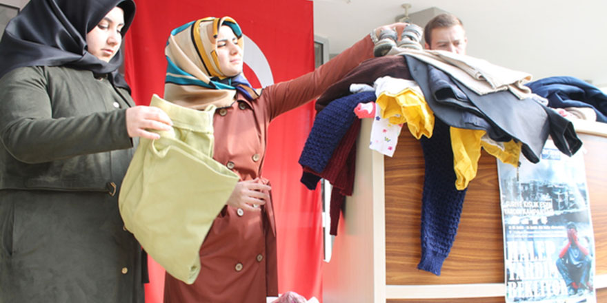 Üniversite öğrencilerinden 'Halep üşümesin' kampanyası