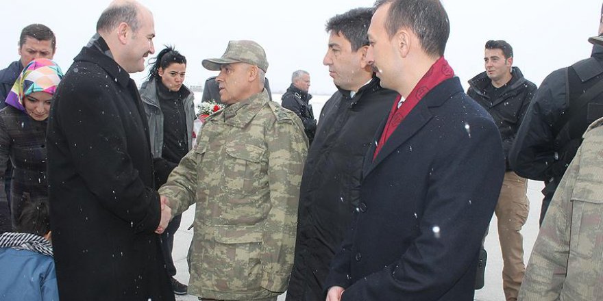 Gençlerimize şiddeti, silahı, önerenlere karşı bizim önerimiz iş, aş, eğitim