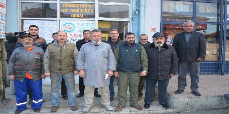 Dolarını bozdur, araç bakımın bedava