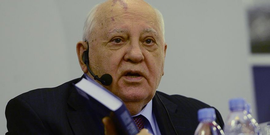 Gorbaçov'dan Batı'ya eleştiri