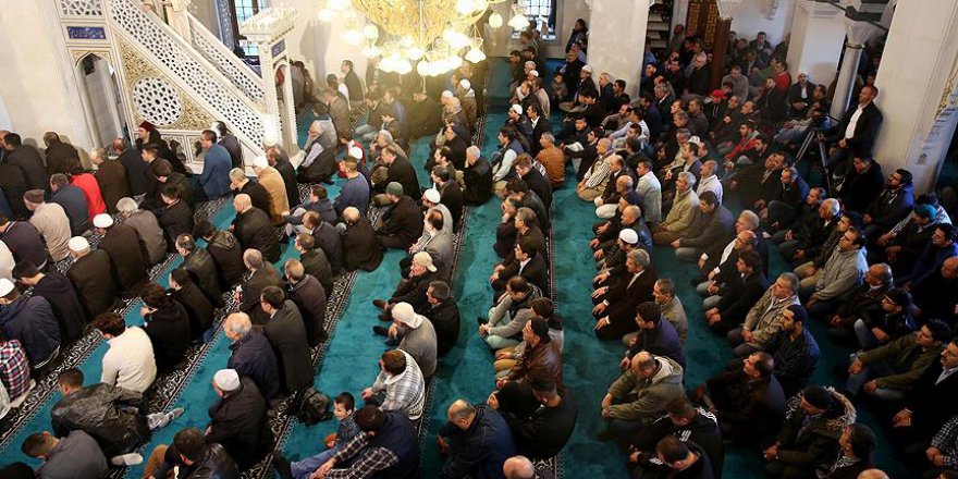 Almanya'da 4,7 milyon Müslüman yaşıyor