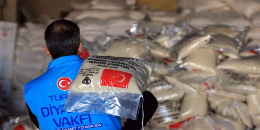 Halep’e ilk yardımlar ulaştı