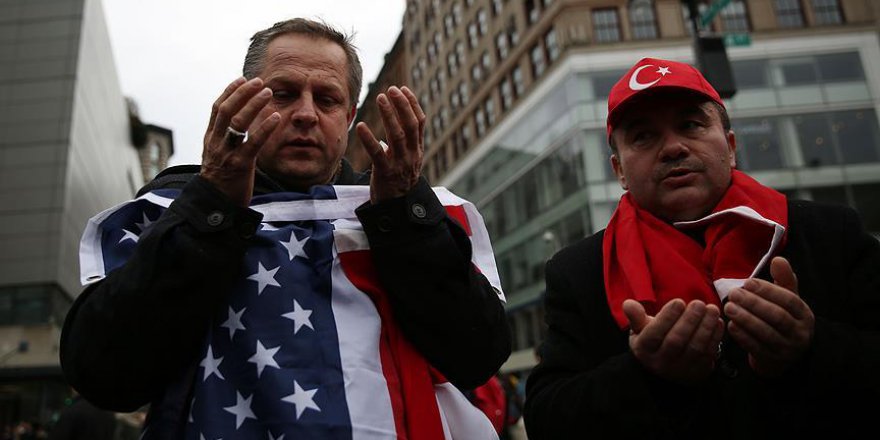 Kayseri ve İstanbul şehitleri New York'ta dualarla anıldı