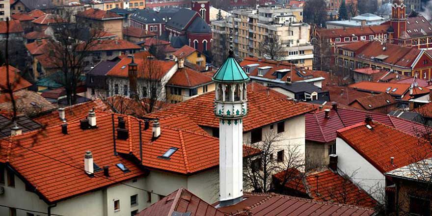 Avrupa'nın ortasında İslam'ı haykıran mahalle camileri