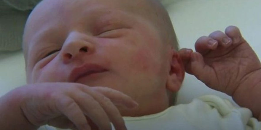 Bebeğin her hareketinin bir anlamı var