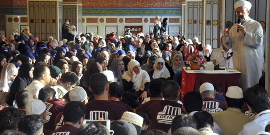 Görmez'den Avrupalı gençlere 'üç kitap' tavsiyesi