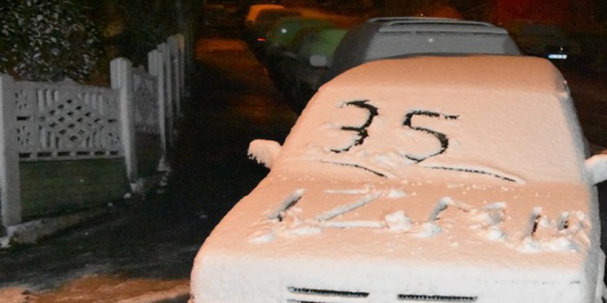 İzmir'de kar yağışı başladı