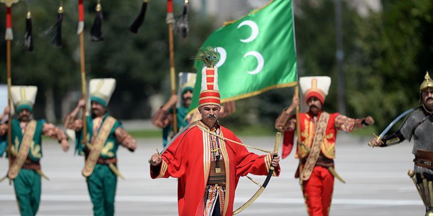 Almanya'nın Fürth kentinde Osmanlı sancağının taşınması yasaklandı