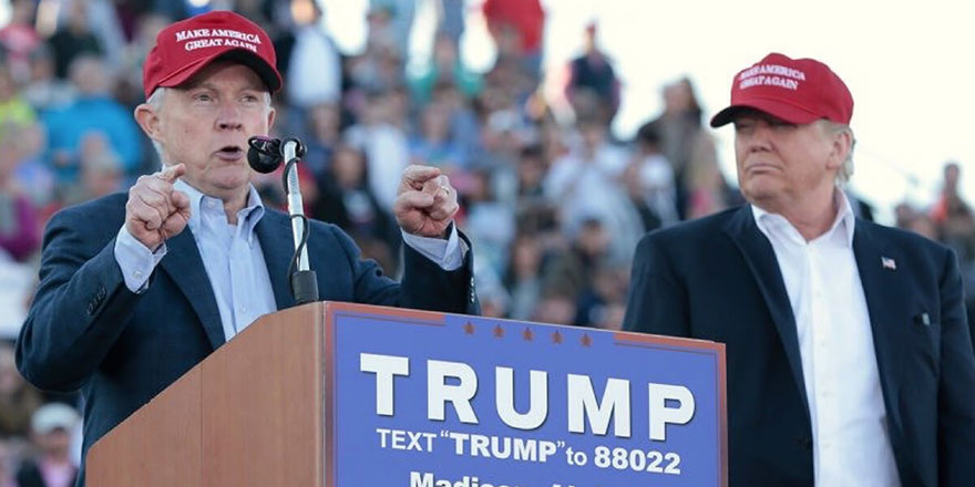 Trump'ın Adalet Bakanı Müslümanların ABD'ye girişini yasaklayacak mı?