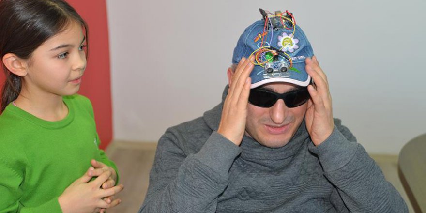 Ortaokul öğrencisinden görme engelliler için şapka