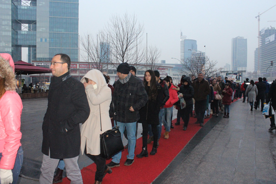 11. Ankara Kitap Fuarı'nın son gününde kuyruk vardı