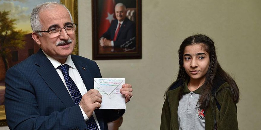 Ortaokul öğrencisinden Halepli akranlarına duygulandıran mektup
