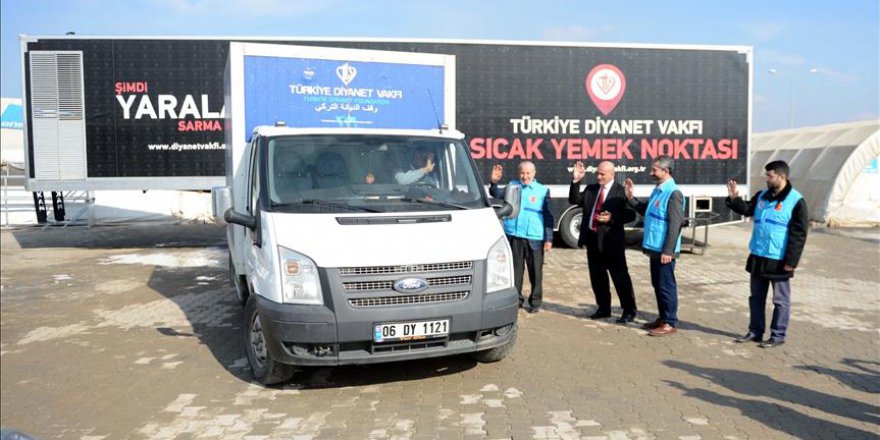 'Halep'te İnsanlık Ölmesin' diye bölgeye 707 tır gönderdiler