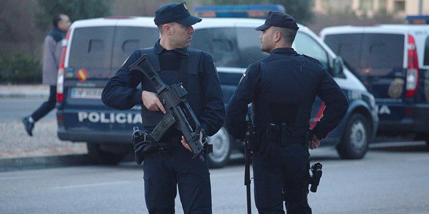 İspanya'da PKK'ya destek veren 8 kişi için yargılama talebi